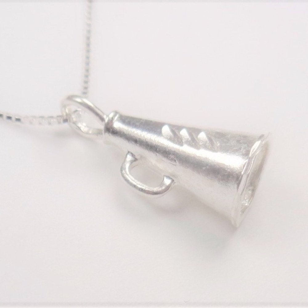 STERLING SILVER CHEERING SPIRIT MEGAPHONE SPORTS CHEERLEADING PENDANT NECKLACE